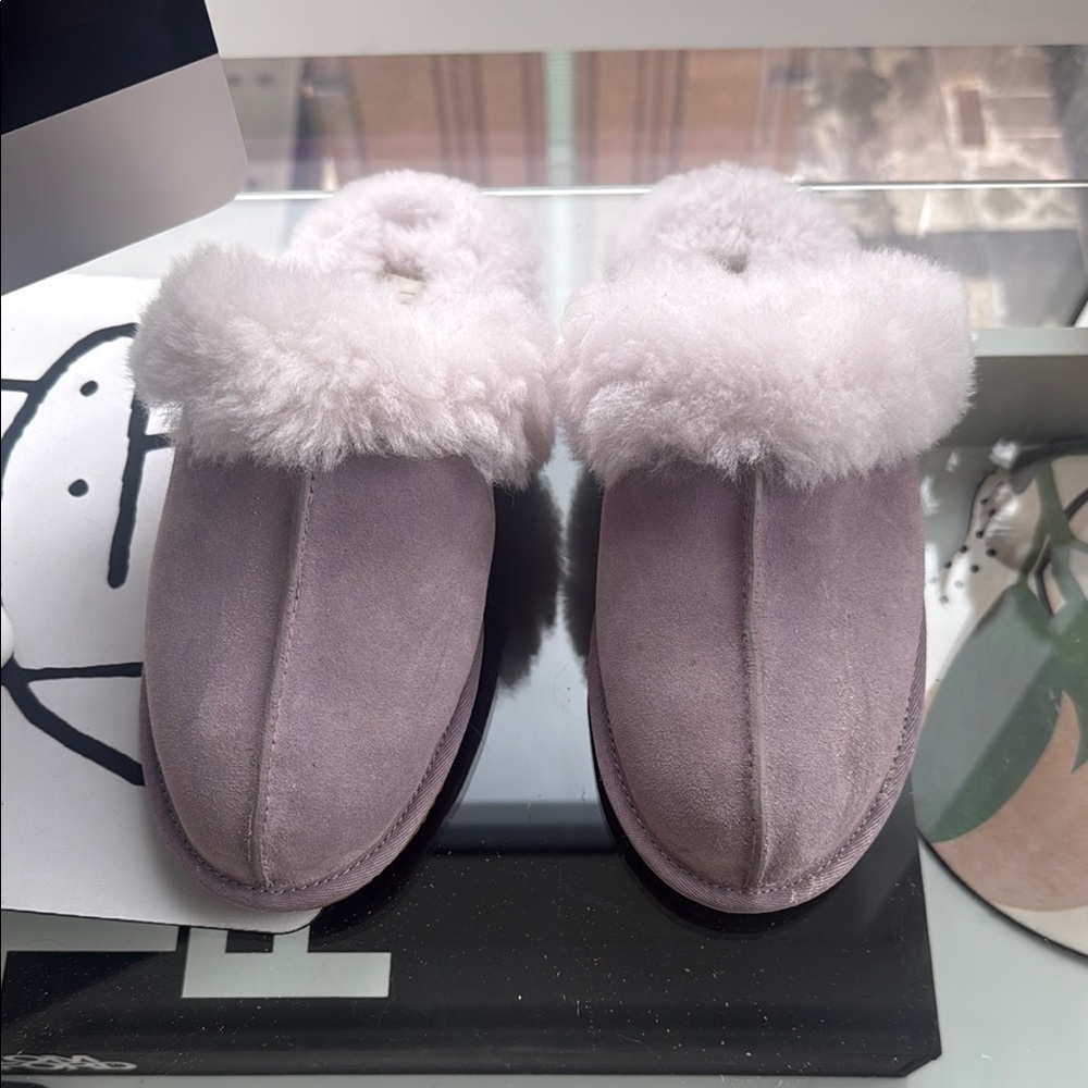 UGG light purple Fur Trim Slippers